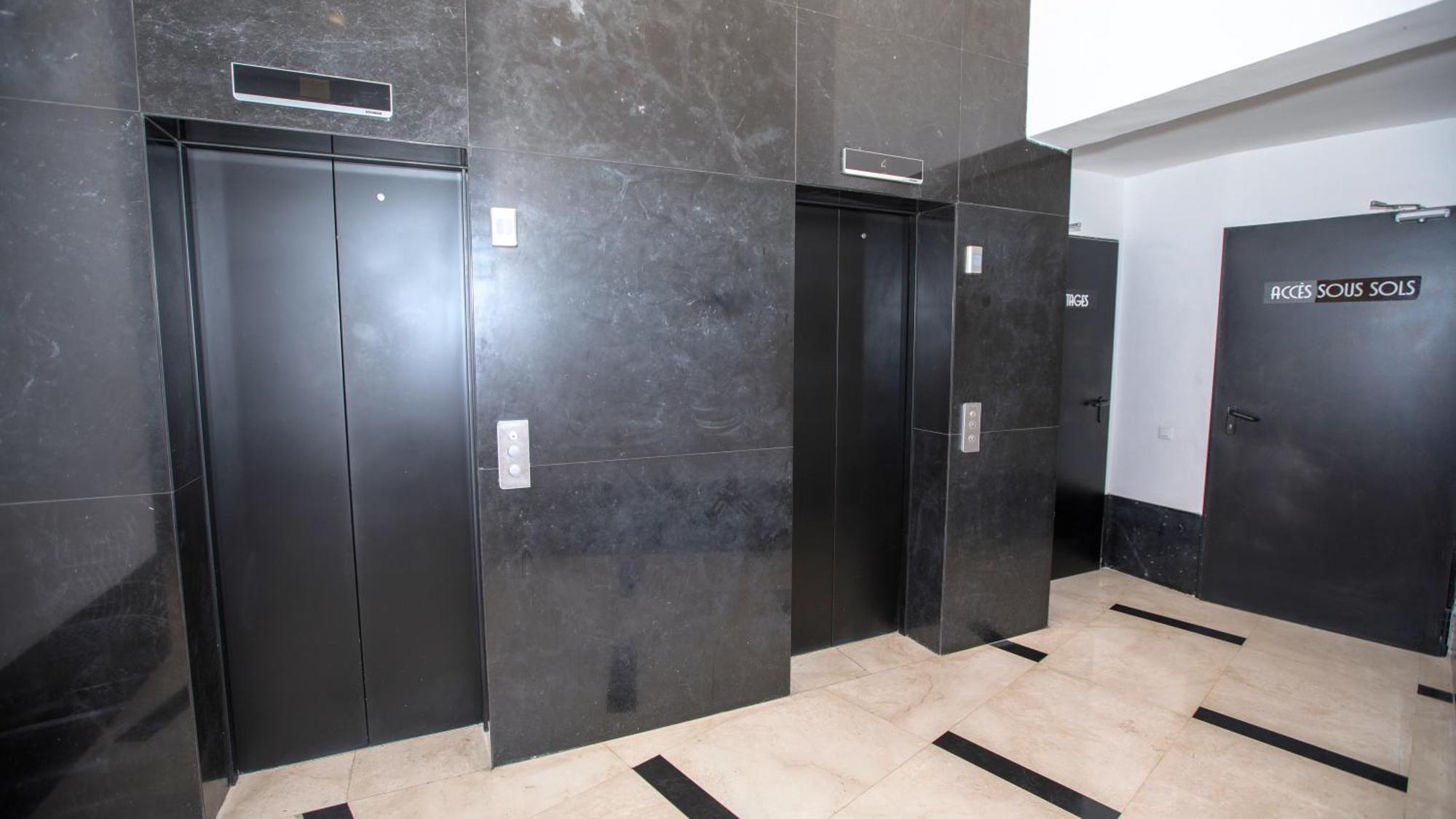 Haut Standing 2-Bedroom Apartment In Gauthier Casablanca Ngoại thất bức ảnh